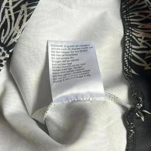 🔥MUNTHE🔥 | Blue long sleeve with daisies - Picture 7 of 10